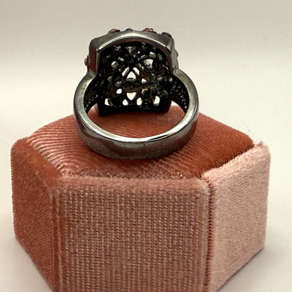 Vintage Cocktail Ring Free People Pave Rhinestone Gunmetal Size 8 - Picture 3 of 6
